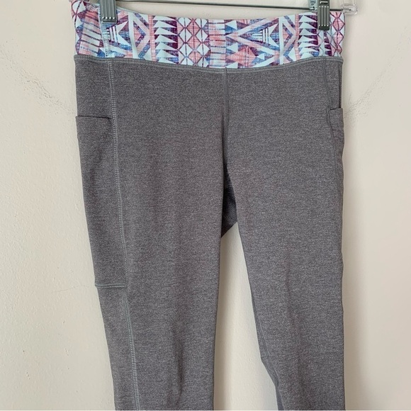 Ivivva By Lululemon for Youth Girls Gray Crop Leggings Size 14 - Picture 3 of 7